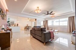 Blk 724 Pasir Ris Street 72 (Pasir Ris), HDB 5 Rooms #561226471